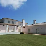 Martin Villa Obidos