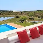 Martin Villa Obidos